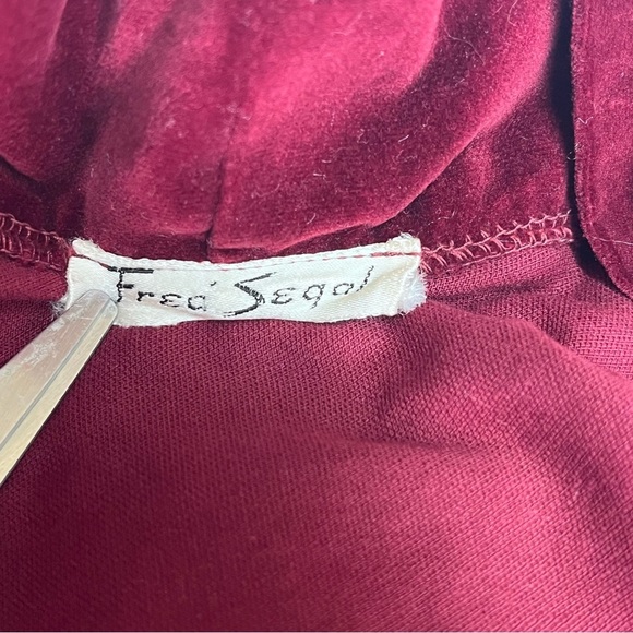 Vtg Fred Segal Maroon Red Faux Velvet Robe Med - 1980’s Sleepwear -Old Hollywood - Picture 9 of 9
